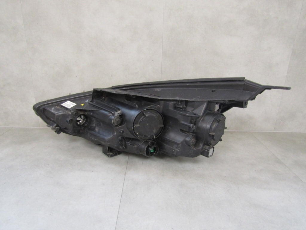 Prednji far HYUNDAI I30 III halogen sa sočivom 17-20 RH desni 92102G4020