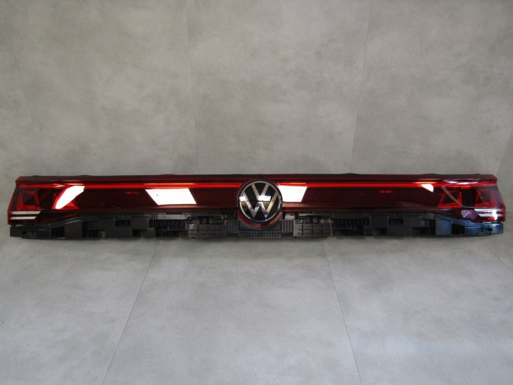 Stop svjetlo NA KLAPY BAGAŻNIKA BLENDA VW TOUAREG III LIFT 760945307E 23-