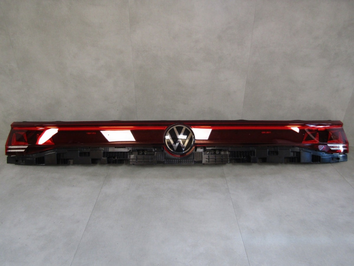 Stop svjetlo NA KLAPY BAGAŻNIKA BLENDA VW TOUAREG III LIFT 760945307E 23-