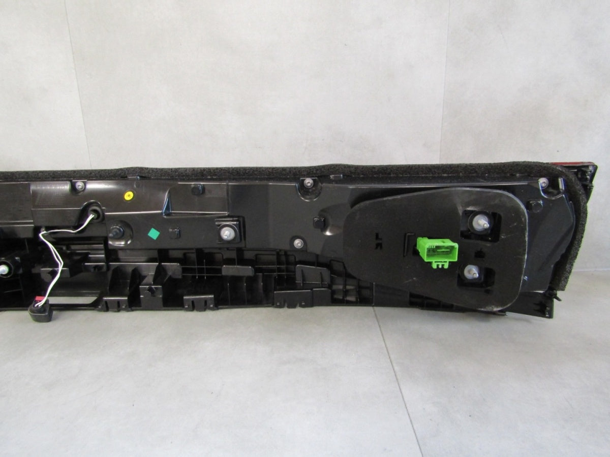 Stop svjetlo NA KLAPY BAGAŻNIKA BLENDA VW TOUAREG III LIFT 760945307E 23-