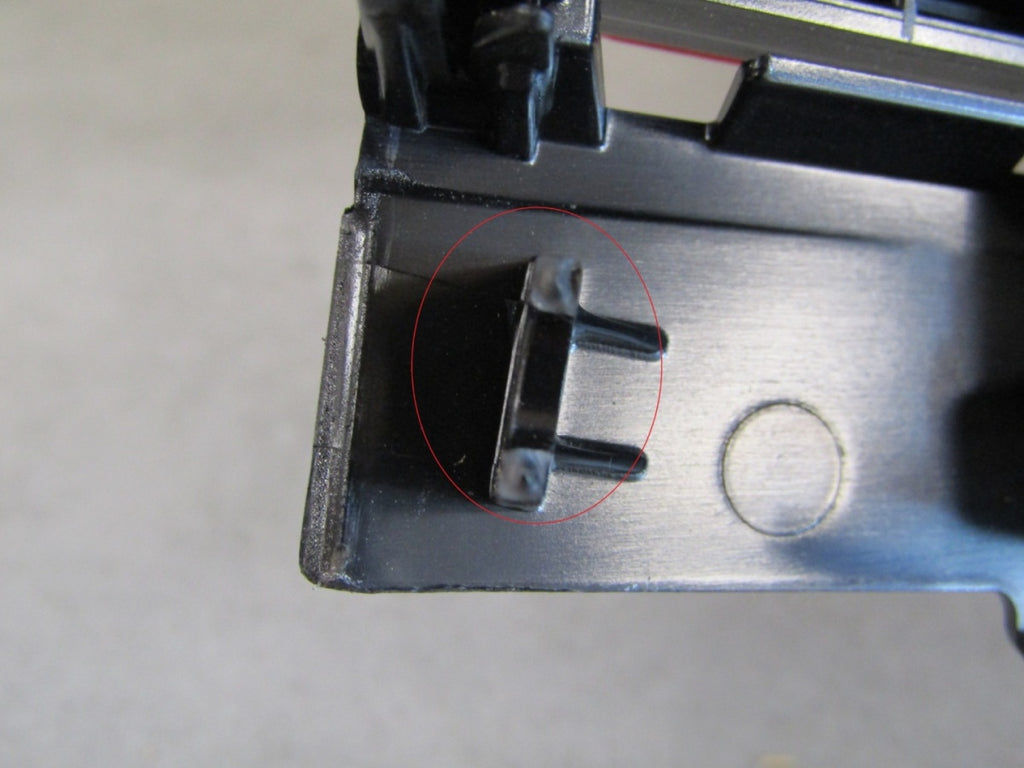 Stop svjetlo NA KLAPY BAGAŻNIKA BLENDA VW TOUAREG III LIFT 760945307E 23-