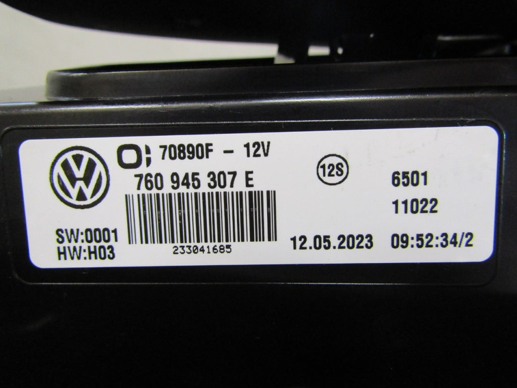 Stop svjetlo NA KLAPY BAGAŻNIKA BLENDA VW TOUAREG III LIFT 760945307E 23-