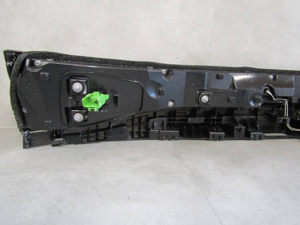 Stop svjetlo NA KLAPY BAGAŻNIKA BLENDA VW TOUAREG III LIFT 760945307E 23-