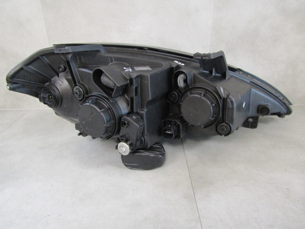 Prednji far SSANGYOUNG KYRON 05-07 halogen sa sočivom 108-0904