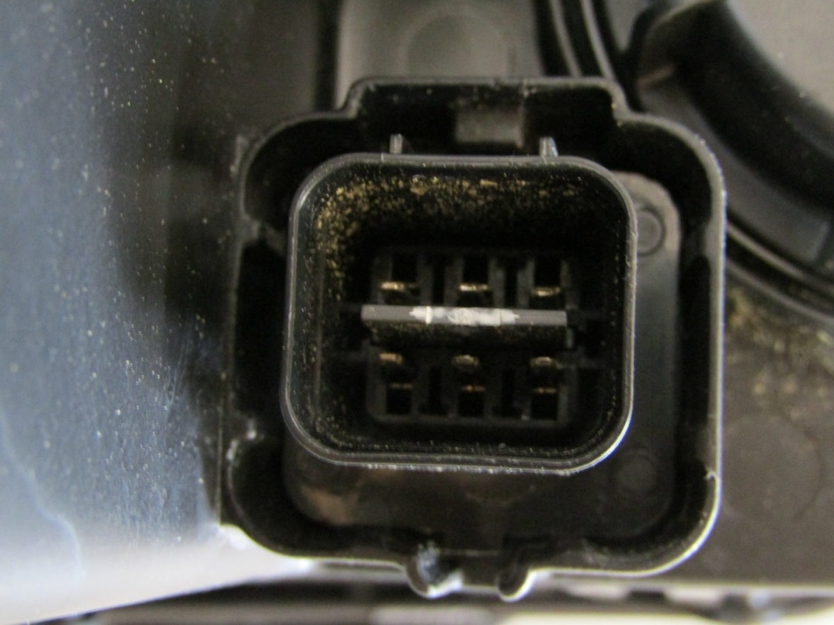 Prednji far SSANGYOUNG KYRON 05-07 halogen sa sočivom 108-0904