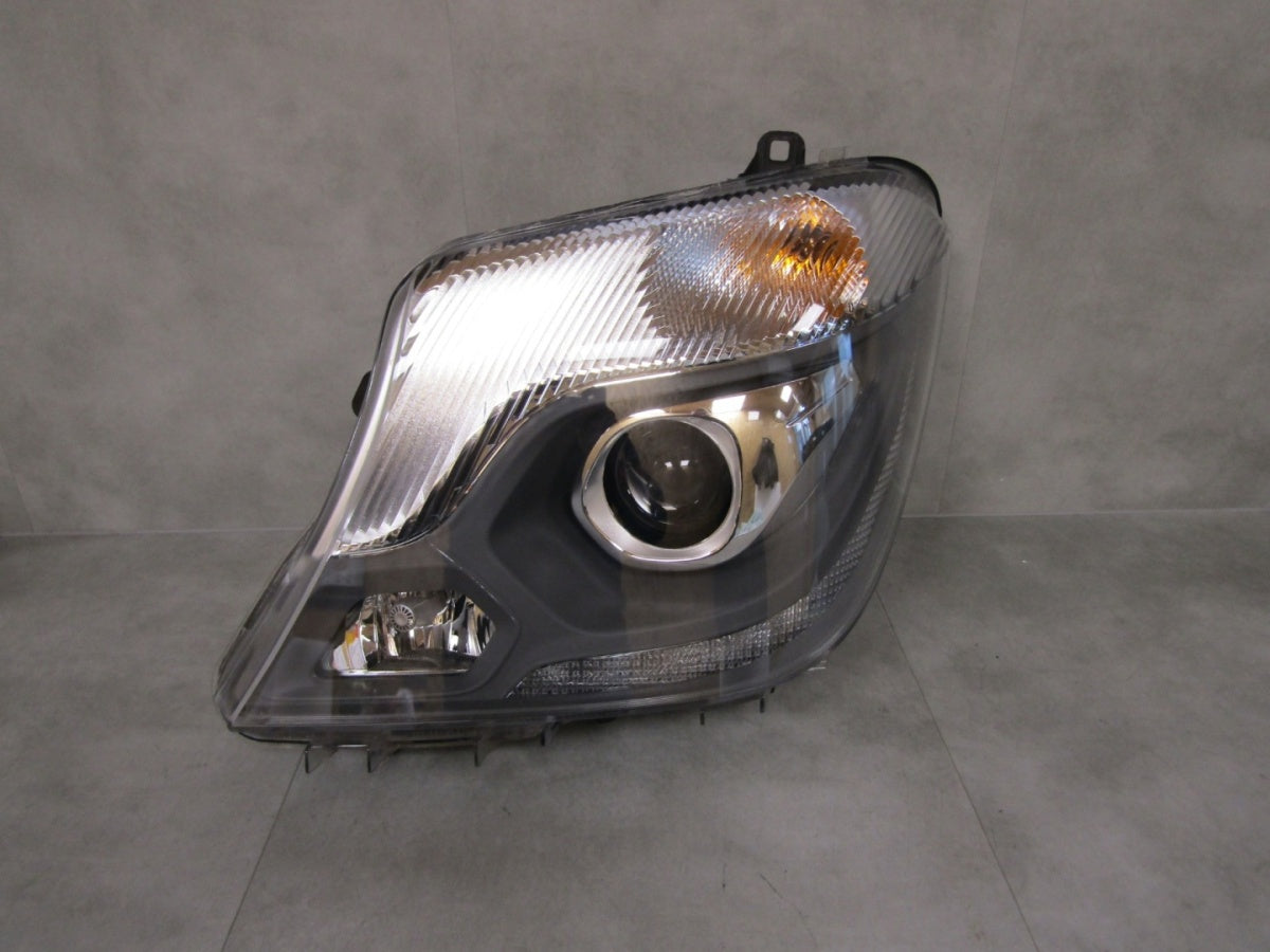 Prednji far MERCEDES SPRINTER 2 II W906 LIFT xenon LH lijevi 13-18 A9068206200