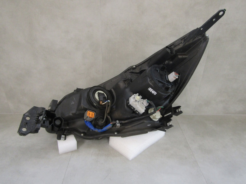 Prednji far SUBARU OUTBACK V LEGACY VI LED RH desni 14-19