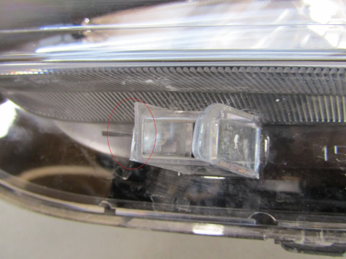 Prednji far Ford Transit Courier halogen 14- LH JT76 13W030 CD