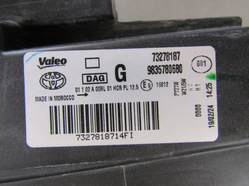 Prednji far TOYOTA PROACE CITY halogen LH 19- 9835780680