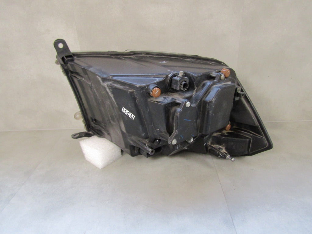 Prednji far DODGE RAME 1500 REBEL LIFT halogen sa sočivom 16- RH