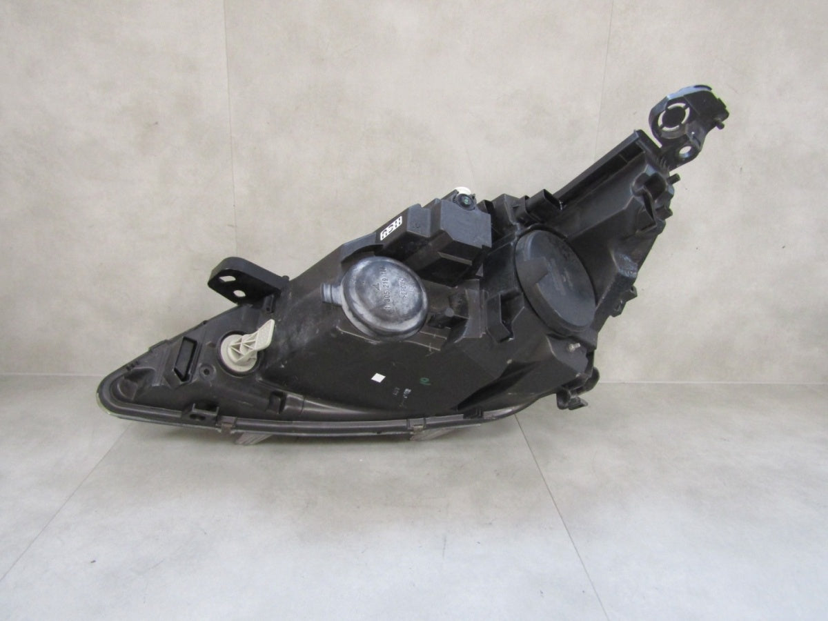 Prednji far PEUGEOT 308 II 2 halogen 13-17 RH desni 9677522980-00