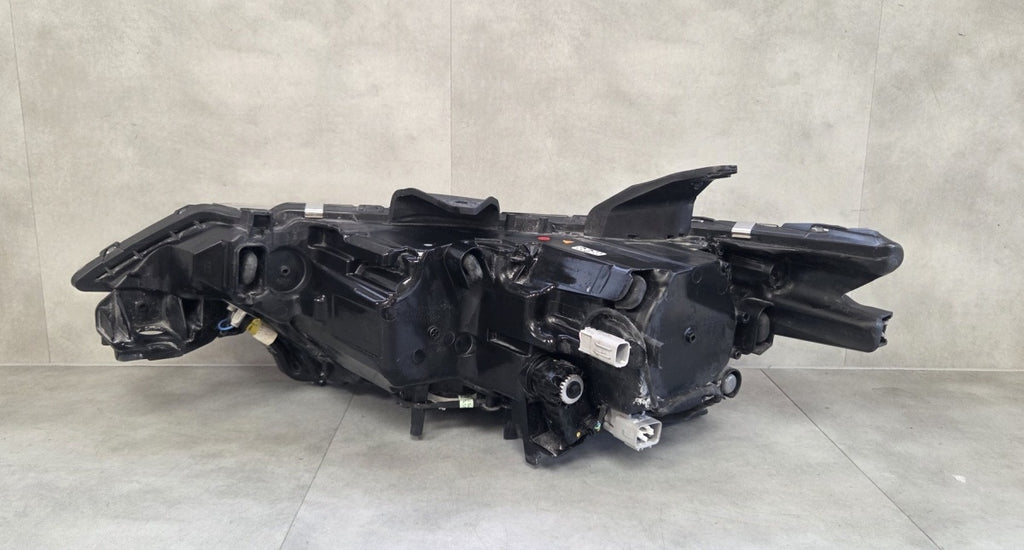 Prednji far MITSUBISHI OUTLANDER III 3 LIFT FULL LED 18- desni RH
