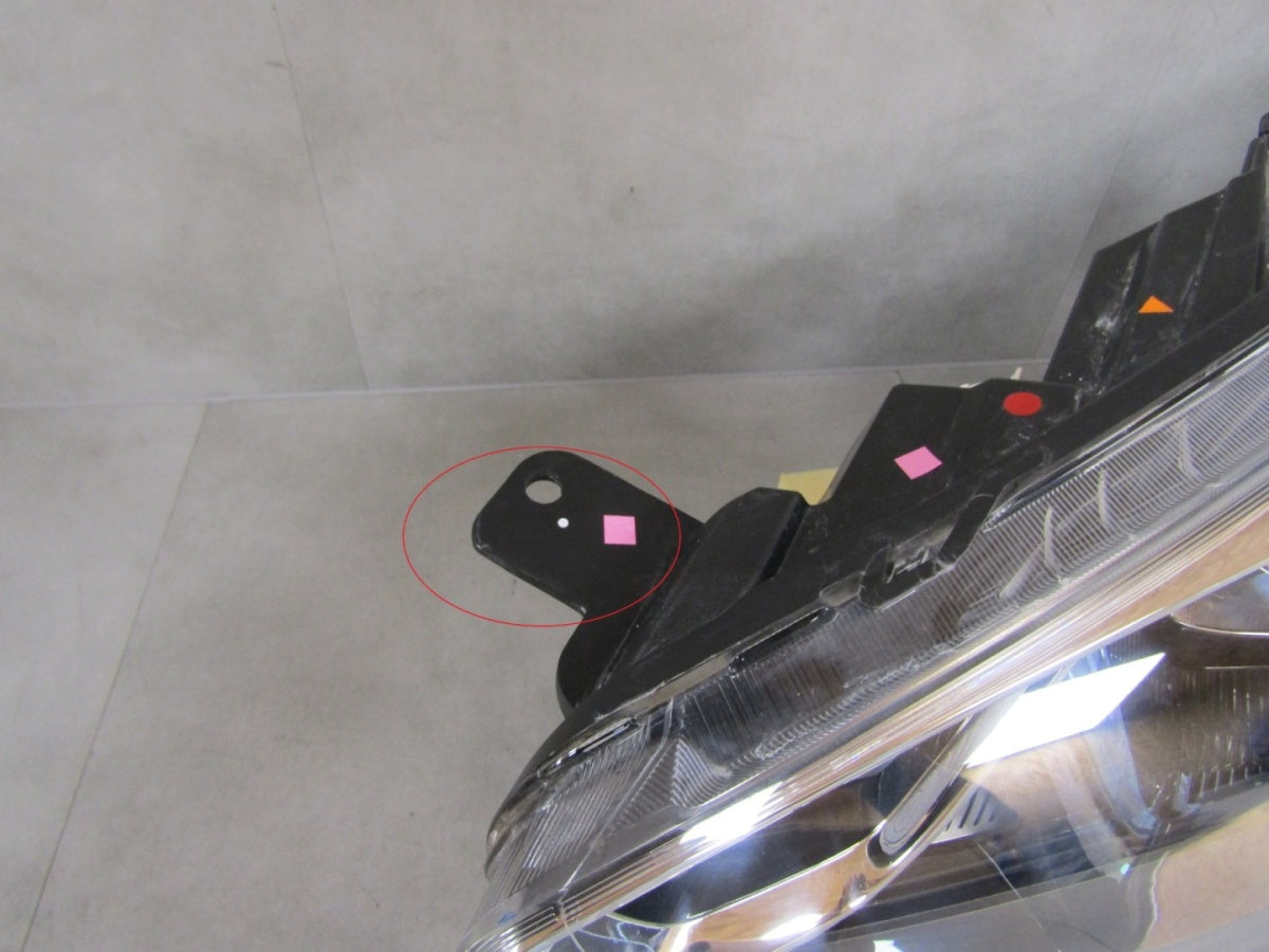 Prednji far FORD KA + PLUS ACTIVE LIFT halogen 18-21 LH lijevi J7BB13W030BJ