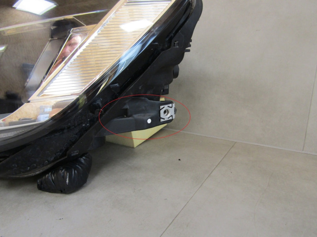 Prednji far VOLKSWAGEN PASSAT B8 LED 14-19 LH lijevi 3G1941035L