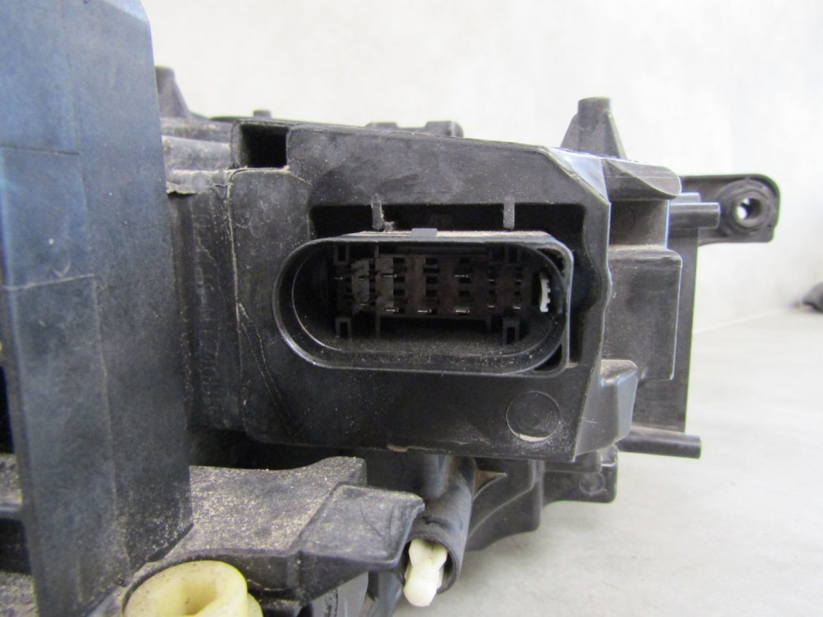Prednji far VOLKSWAGEN PASSAT B8 LED 14-19 LH lijevi 3G1941035L