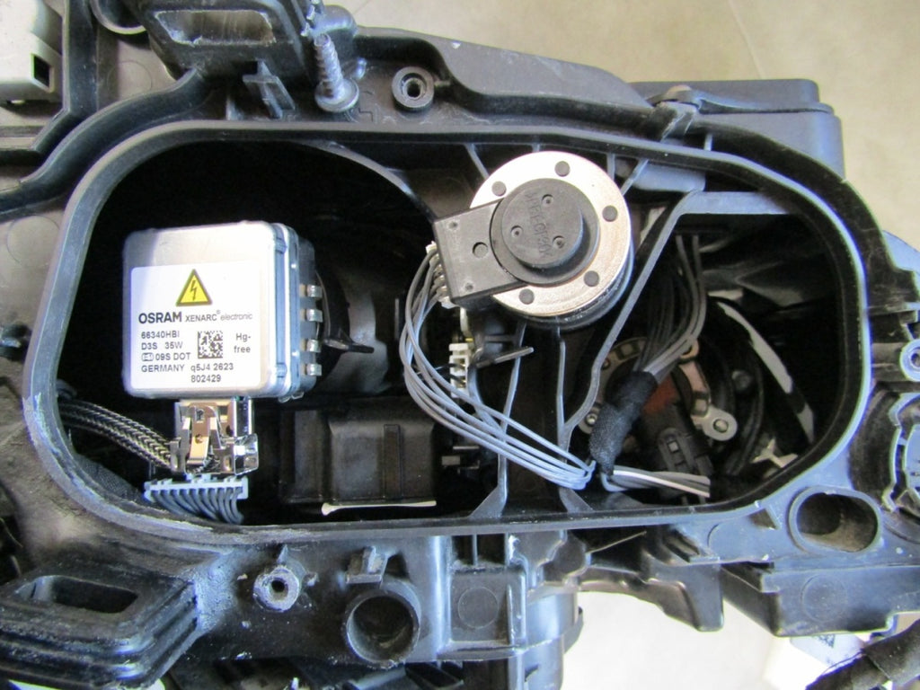 Prednji far Volvo V60 S60 LIFT xenon zakretni 14-18 LH lijevi 31420261