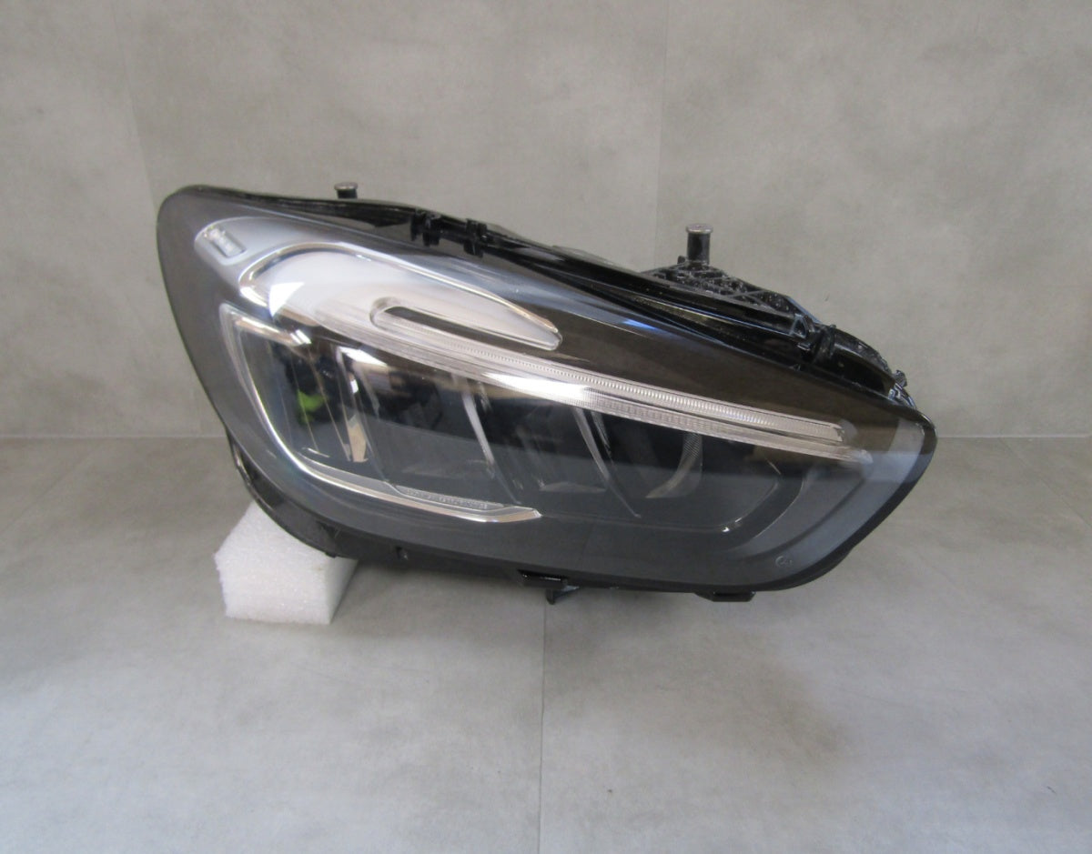 Prednji far MERCEDES B klasa W247 LED LIFT PERFORMANCE RH 22- A2479061004
