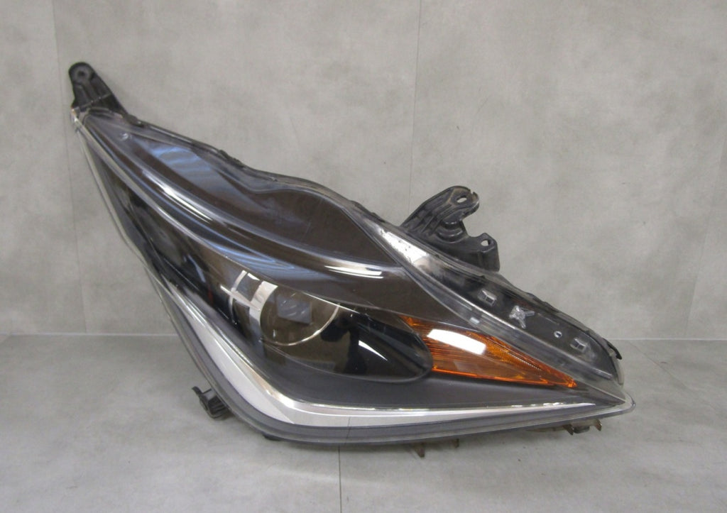 Prednji far Toyota Aygo 2 II halogen sa sočivom + LED 14-18 RH KOITO 0H-17