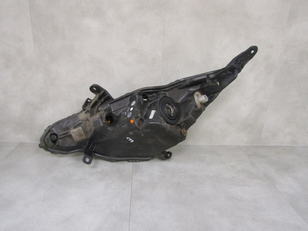 Prednji far Toyota Aygo 2 II halogen sa sočivom + LED 14-18 RH KOITO 0H-17