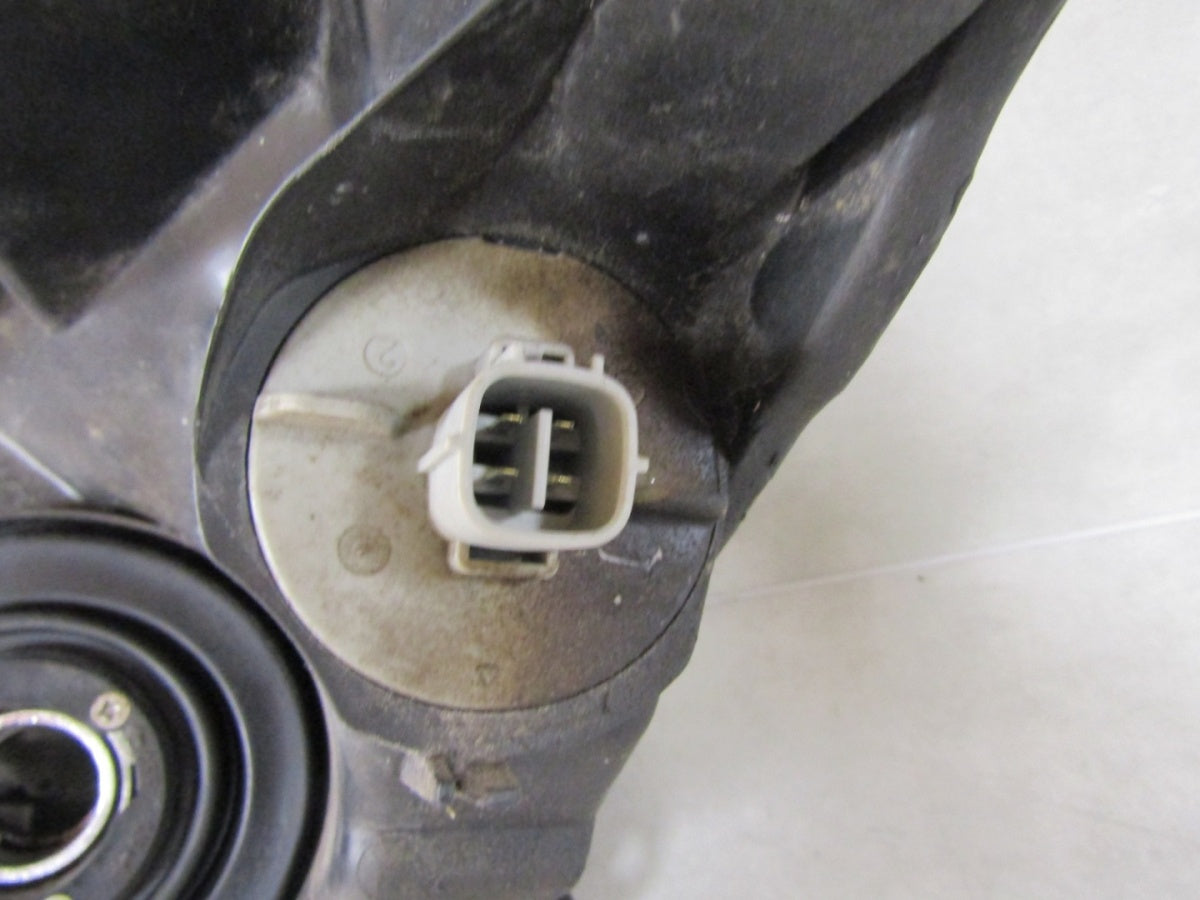 Prednji far Toyota Aygo 2 II halogen sa sočivom + LED 14-18 RH KOITO 0H-17