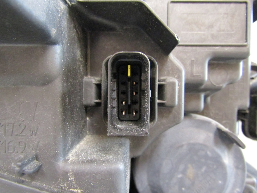 Prednji far PEUGEOT 208 II 2 2008 II 2 LED 19-23 LH lijevi 9833036380