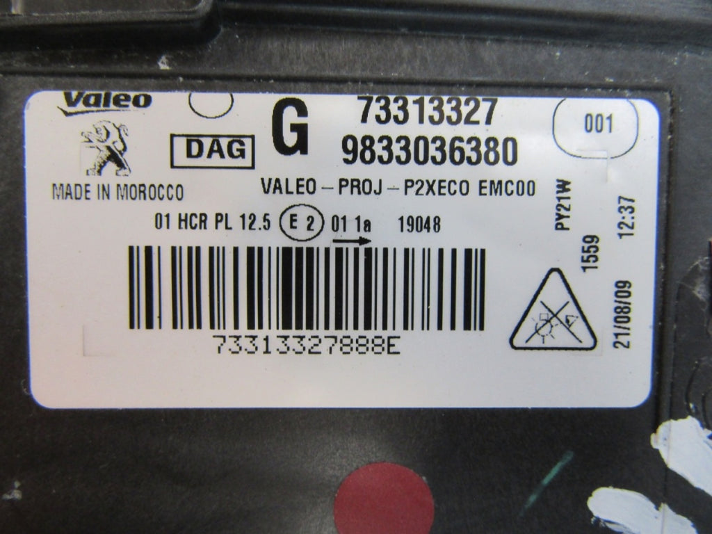 Prednji far PEUGEOT 208 II 2 2008 II 2 LED 19-23 LH lijevi 9833036380