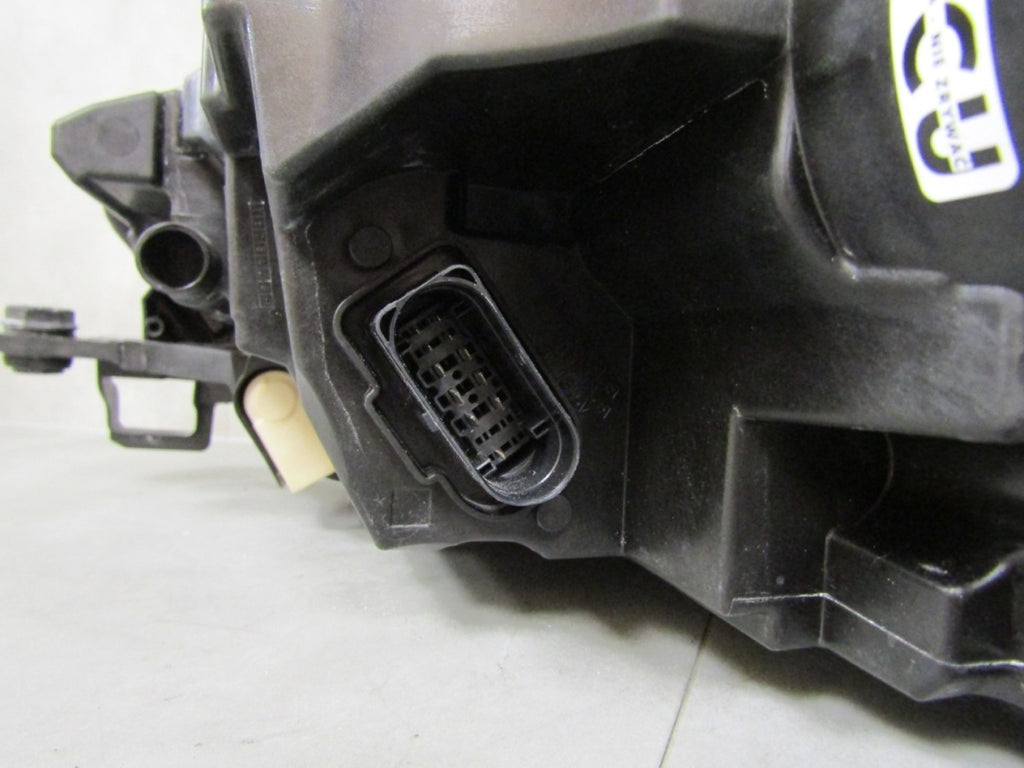 Prednji far SKODA FABIA IV 4 LED 21- RH desni 6VB941016