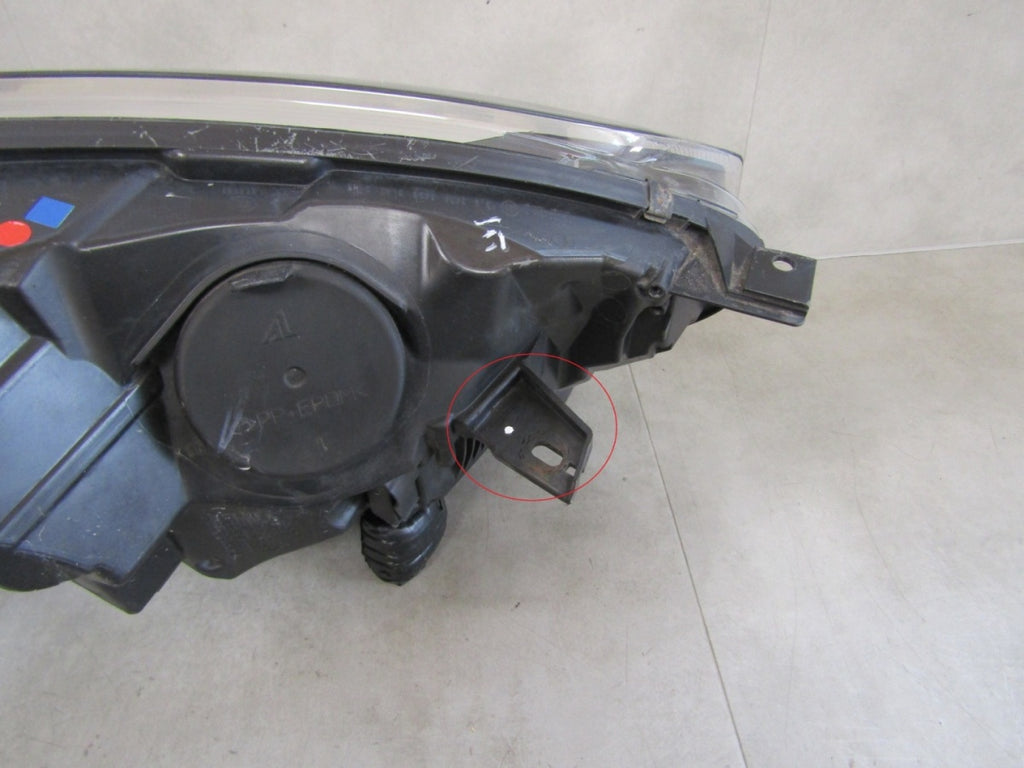 Prednji far RENAULT CAPTUR I 1 halogen sa sočivom LH 13-17 260603859R