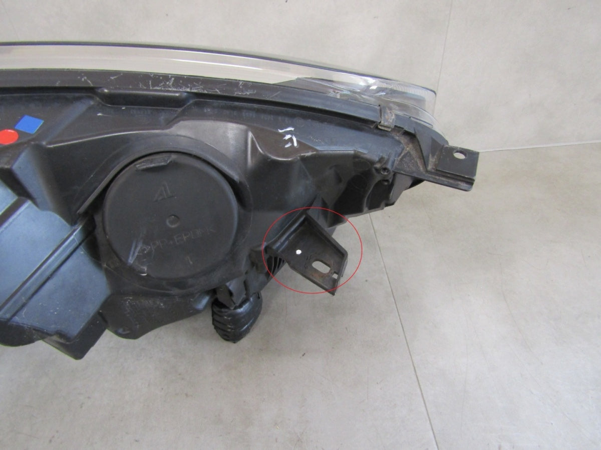 Prednji far RENAULT CAPTUR I 1 halogen sa sočivom LH 13-17 260603859R