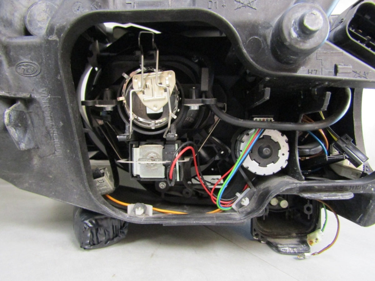 Prednji far BMW 3 E90 E91 xenon nezakretni 04-08 LH lijevi