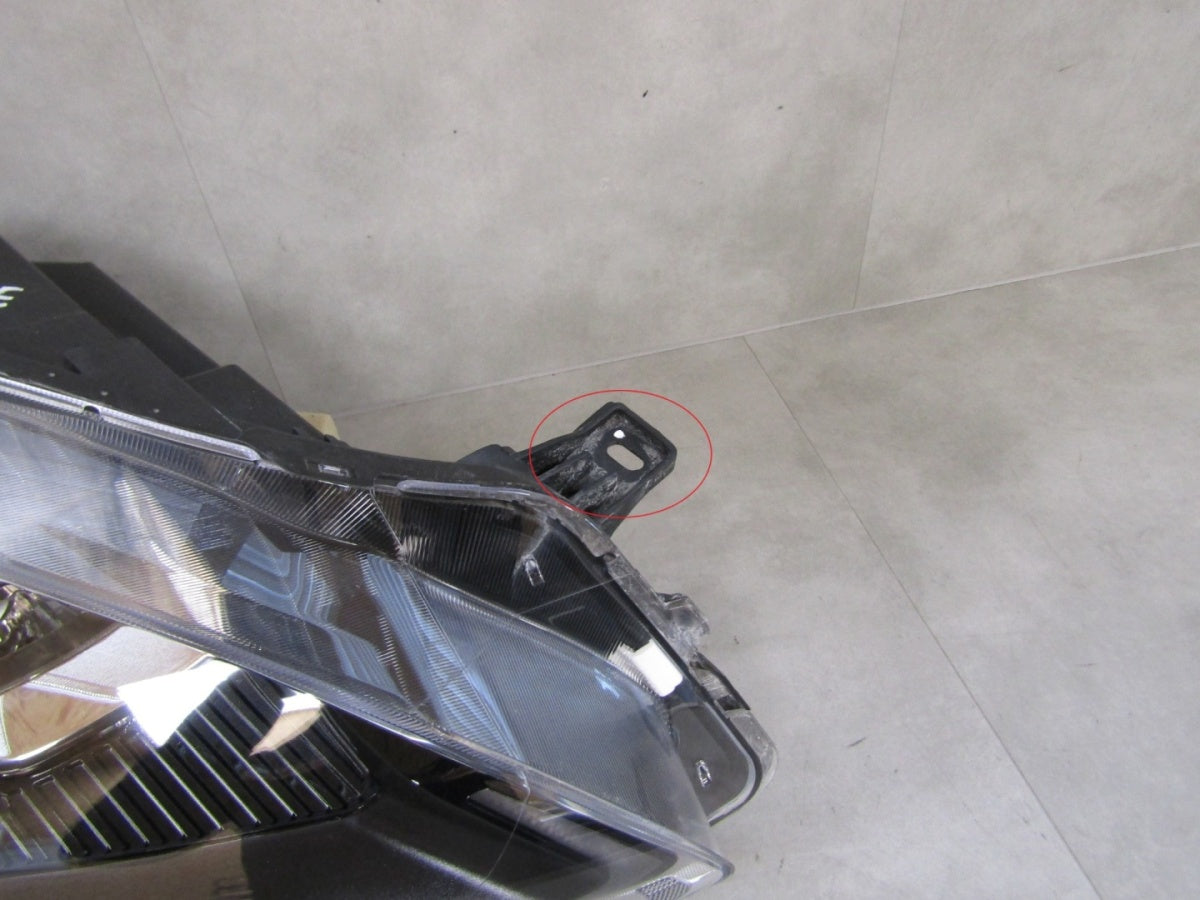 Prednji far FORD KUGA MK3 LED RH desni 19-24 LV4B-13E014-FH