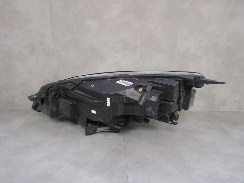 Prednji far FORD KUGA MK3 LED RH desni 19-24 LV4B-13E014-FH