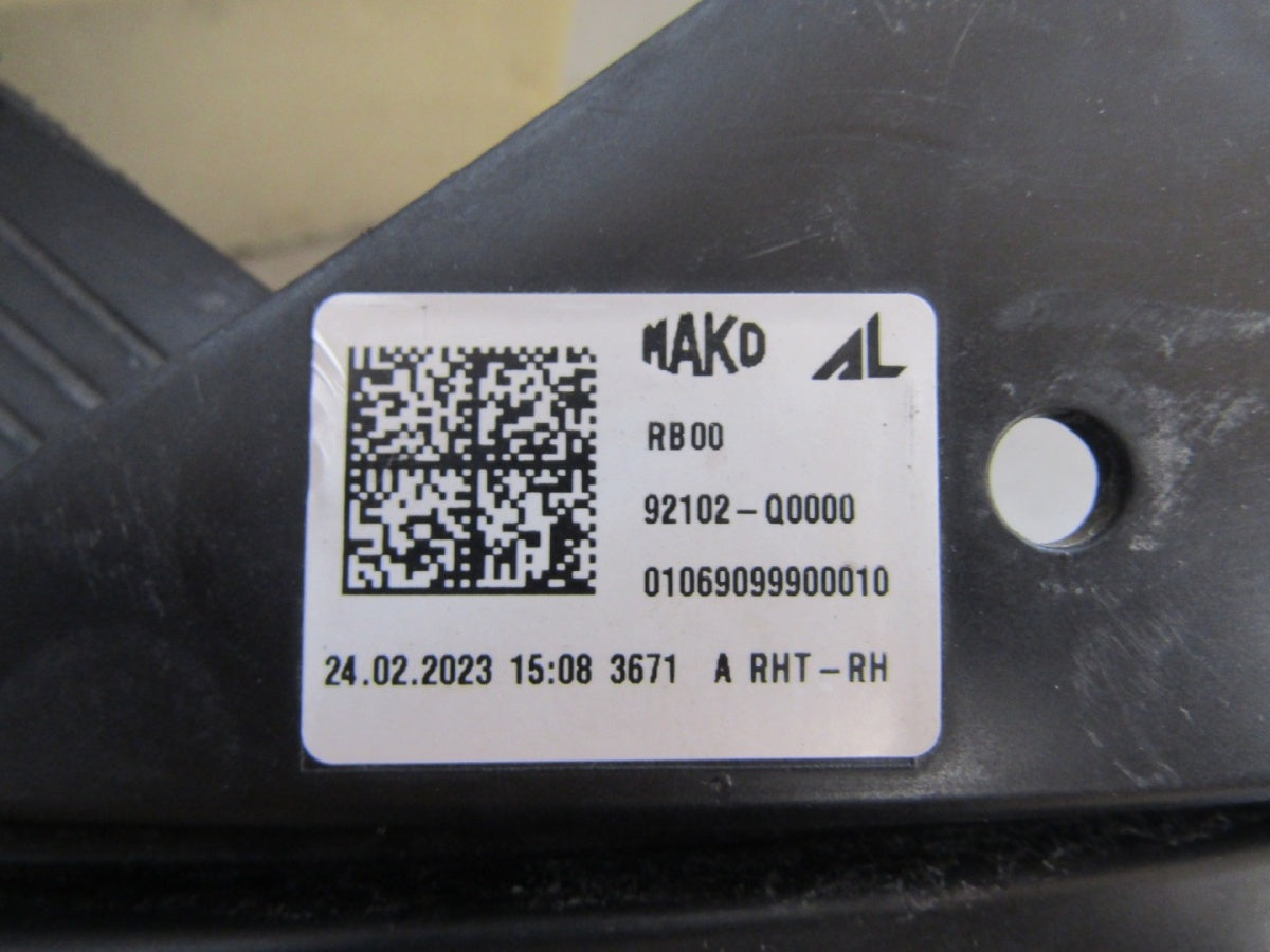 Prednji far HYUNDAI I20 3 III halogen RH desni 20- 92102-Q0000