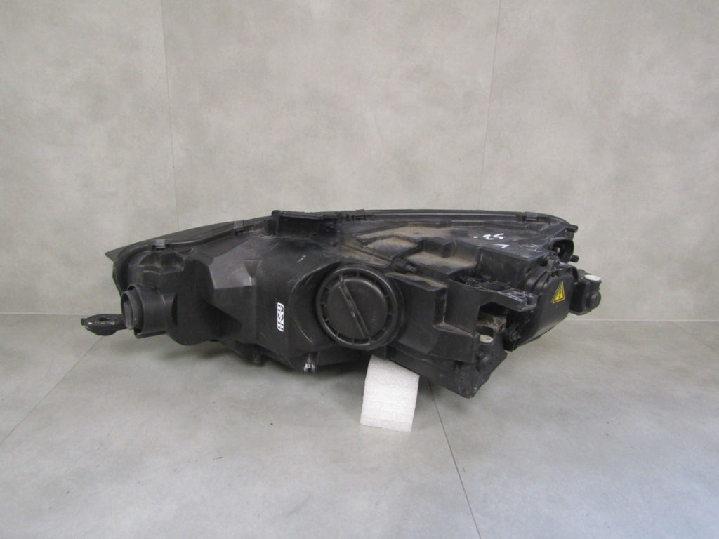 Prednji far AUDI A5 8W6 xenon nezakretni 16-19 8W6941006C RH desni