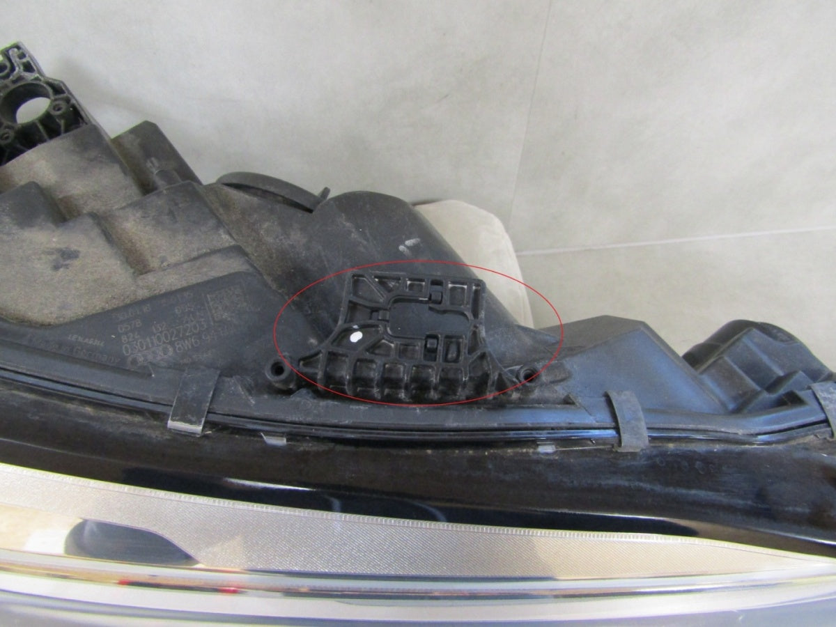 Prednji far AUDI A5 8W6 xenon nezakretni 16-19 8W6941006C RH desni