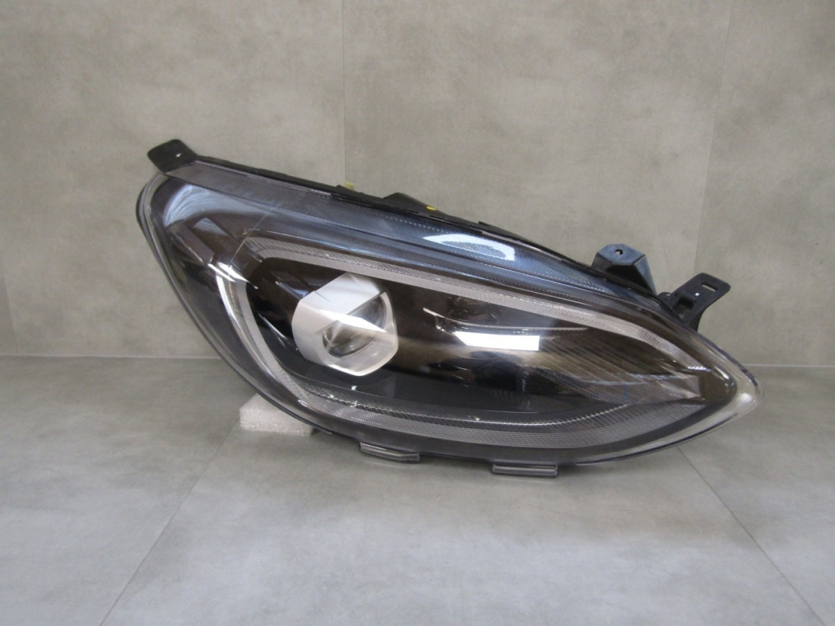 Prednji far FORD FIESTA MK8 VIII FULL LED LIFT 21- RH