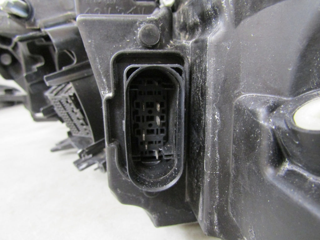 Prednji far SKODA FABIA IV 4 FULL LED RH desni 21- 6VB941016B
