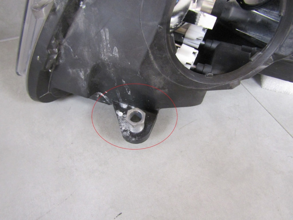 Prednji far MERCEDES V klasa W447 14- halogen RH desni A4479067800