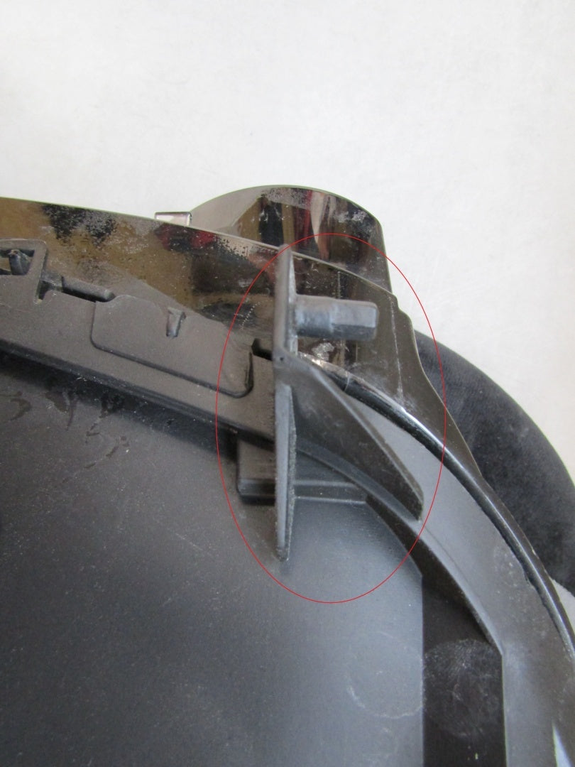 Prednji far FIAT 500E II 2 halogen RH desni 20- 521400300