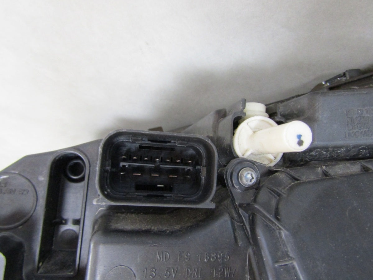 Prednji far BMW I3 LCI Lift FULL LED ADAPTIVE RH desni 17-22 9853420