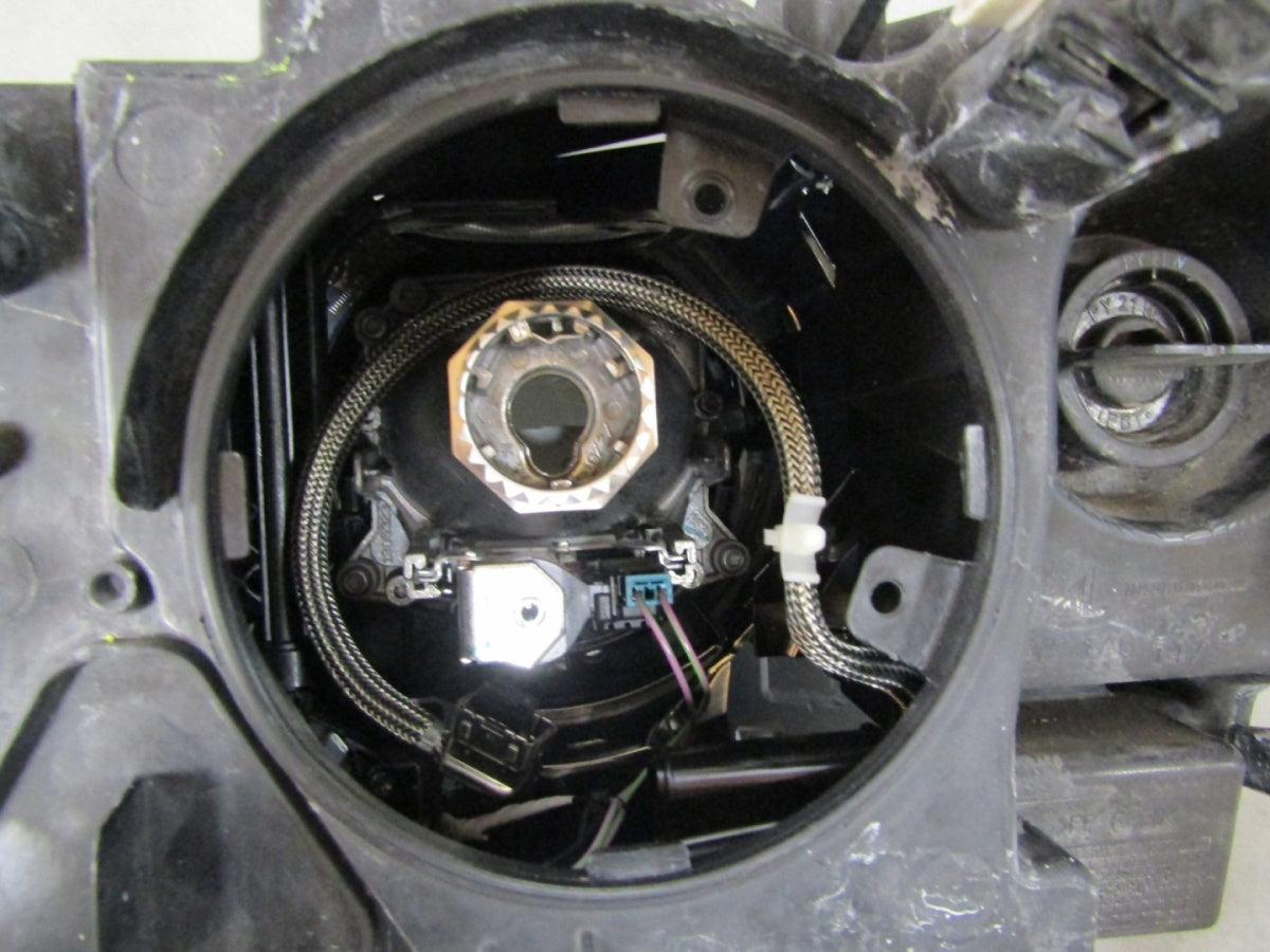 Prednji far BMW X3 F25 xenon nezakretni 10-14 RH desni