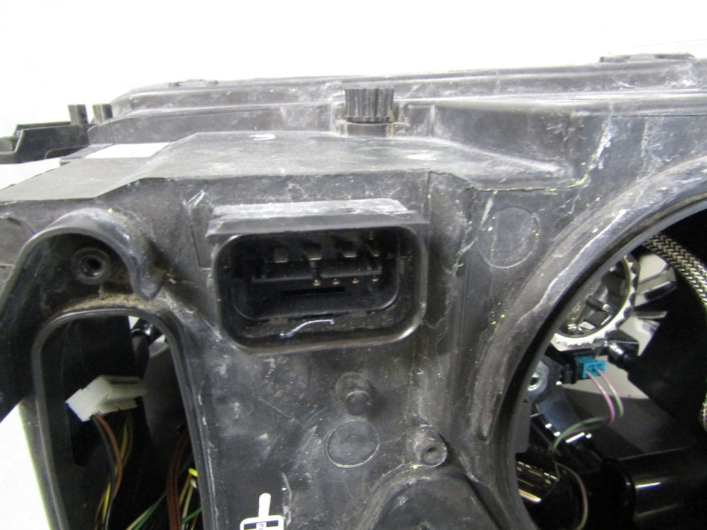 Prednji far BMW X3 F25 xenon nezakretni 10-14 RH desni
