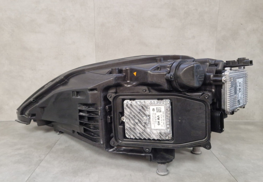 Prednji far PORSCHE CAYENNE III LIFT MATRIX LASER 23- desni RH