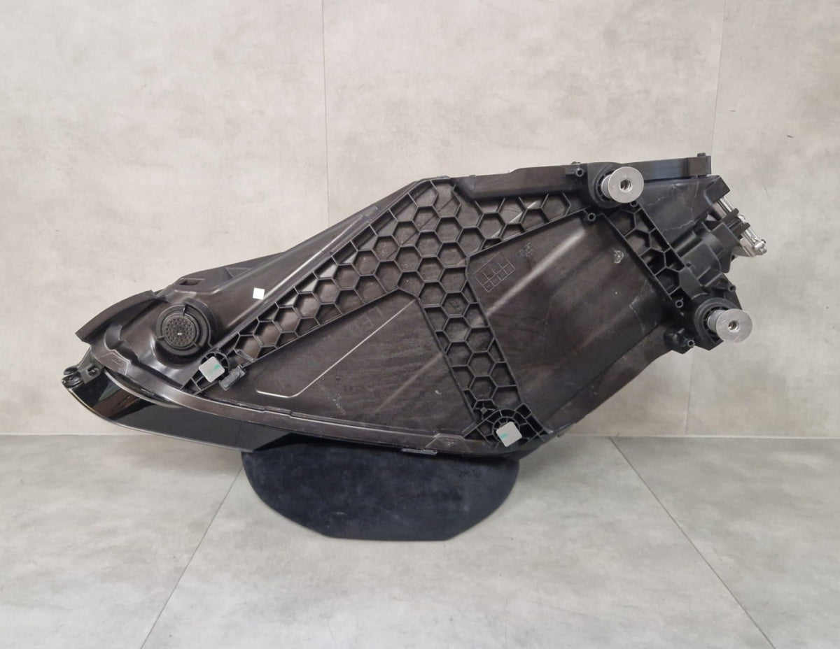 Prednji far PORSCHE CAYENNE III LIFT MATRIX LASER 23- desni RH