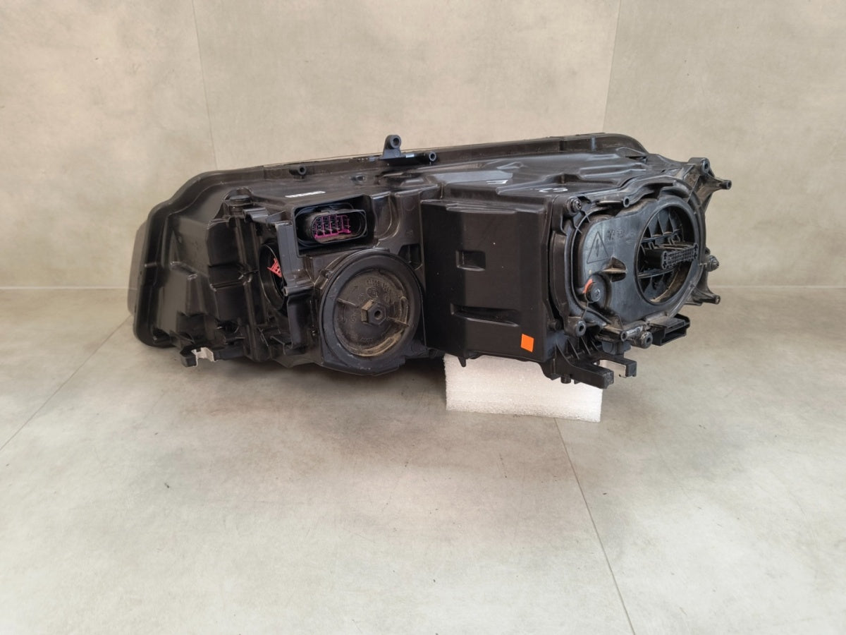 Prednji far AUDI A8 D4 LIFT 13-17 LAMPA RH desni MATRIX