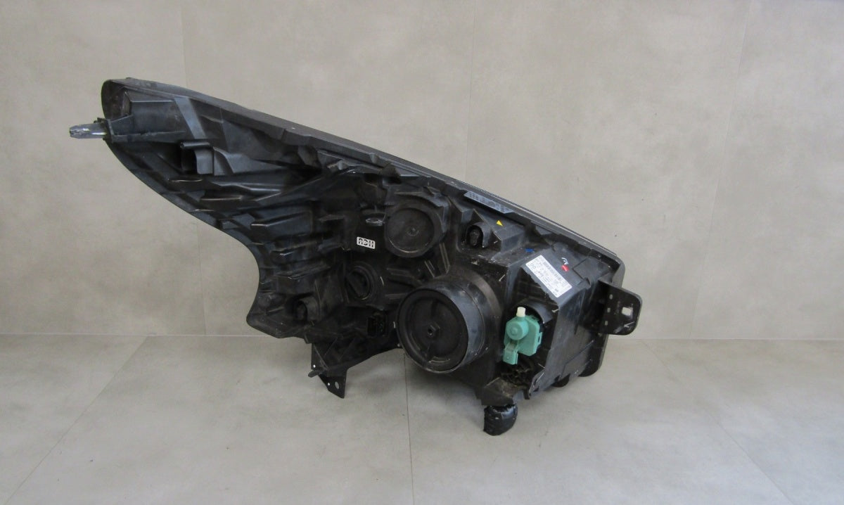 Prednji far OPEL VIVARO II 2 B 2014–2019 halogen LH lijevi 260605859R