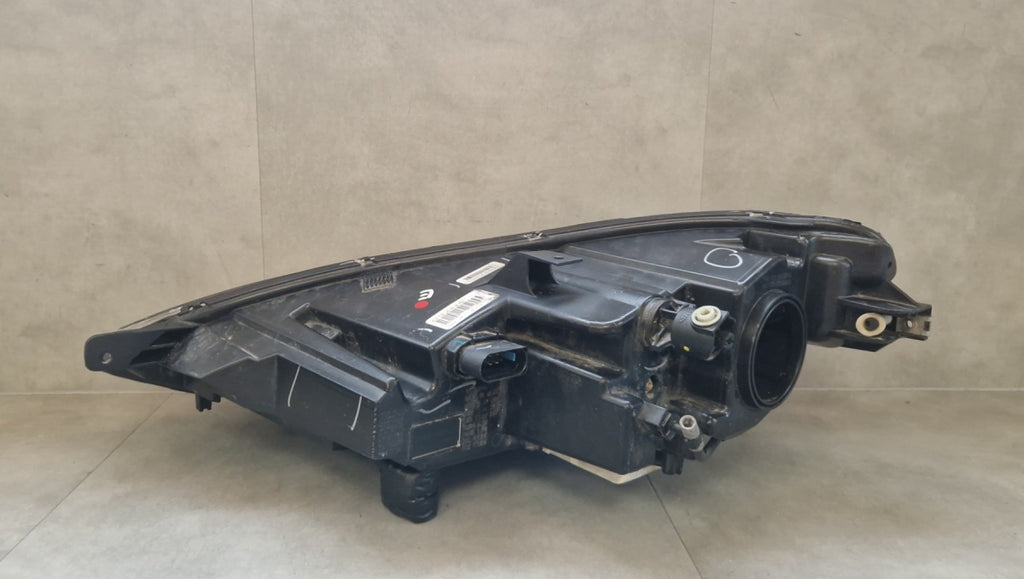 Prednji far TESLA S xenon nezakretni 12-16 desni RH 6005911-00-C