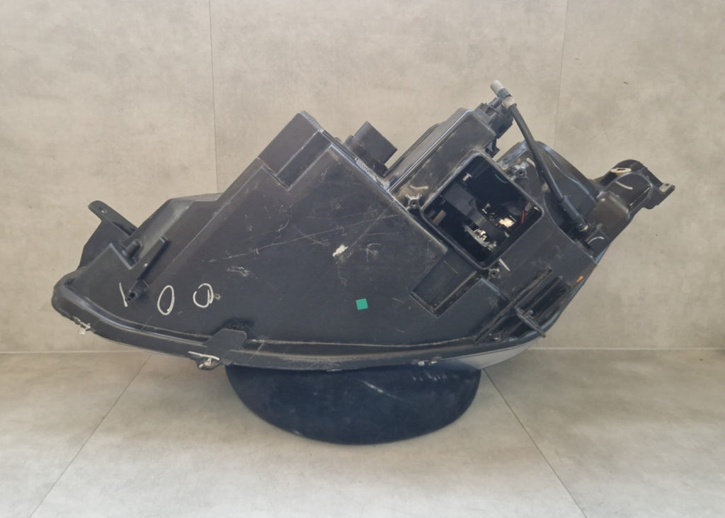 Prednji far TESLA S xenon nezakretni 12-16 desni RH 6005911-00-C