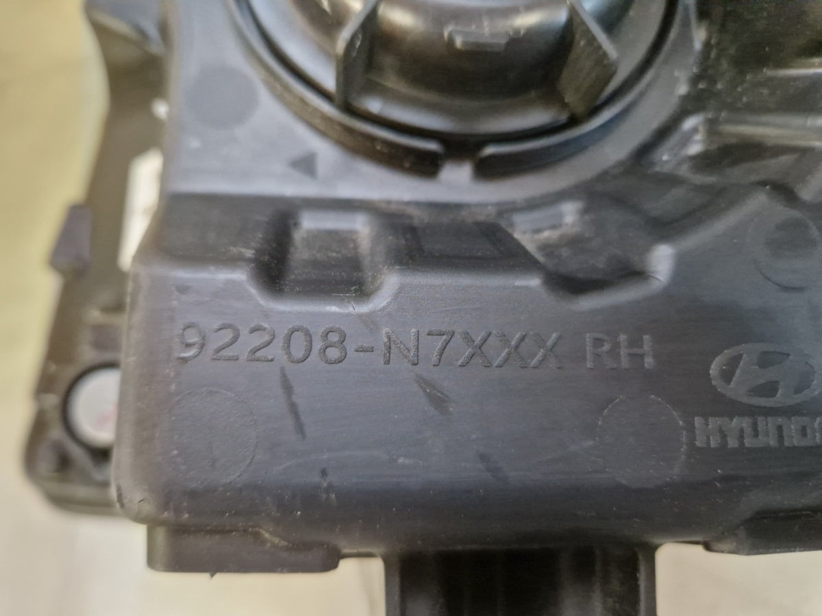 Prednji far HYUNDAI TUCSON IV LIFT N-LINE LED DRL 23- desni RH 92208-N7XXX