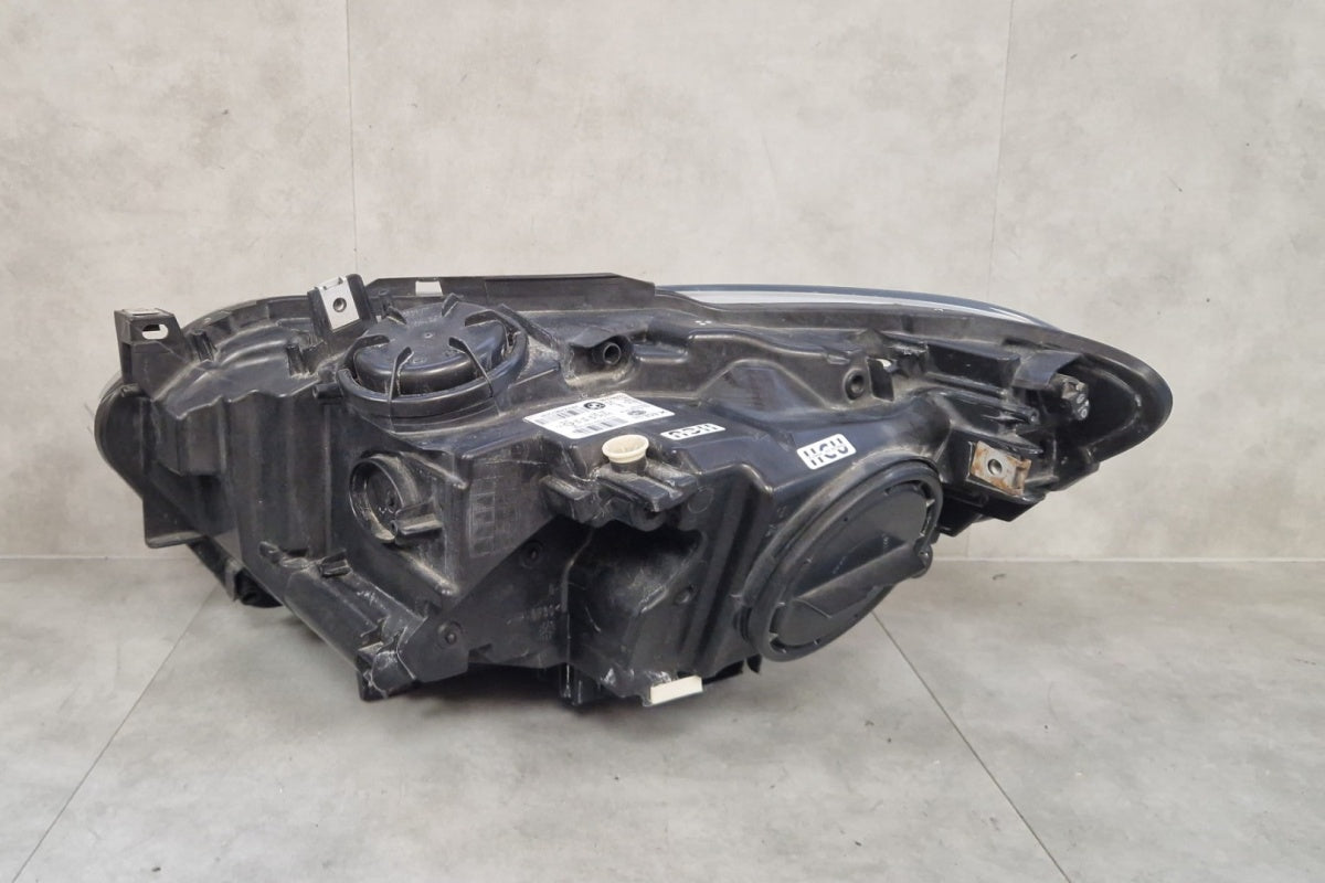 Prednji far BMW 1 F20 F21 halogen desni RH 11-15 7229672-08